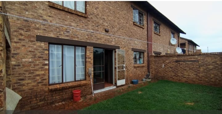 2 Bedroom Property for Sale in Clarina Gauteng