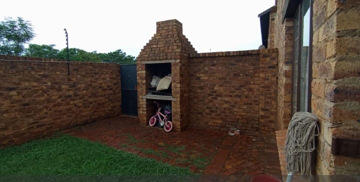 2 Bedroom Property for Sale in Clarina Gauteng