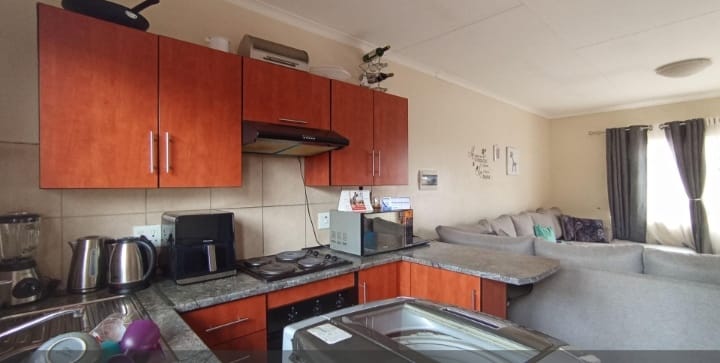 2 Bedroom Property for Sale in The Orchards Gauteng