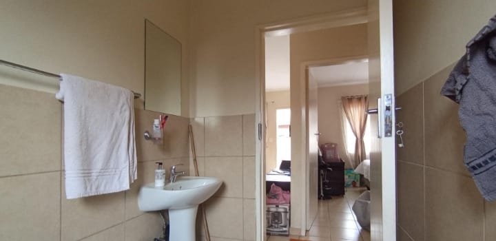2 Bedroom Property for Sale in The Orchards Gauteng