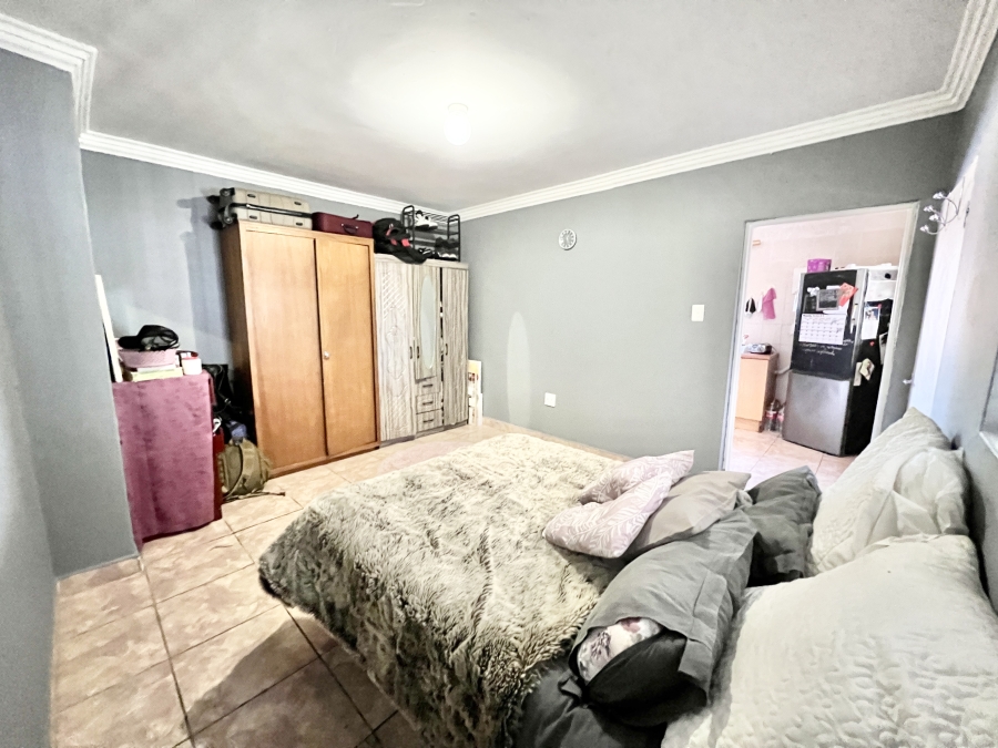 4 Bedroom Property for Sale in Cyrildene Gauteng