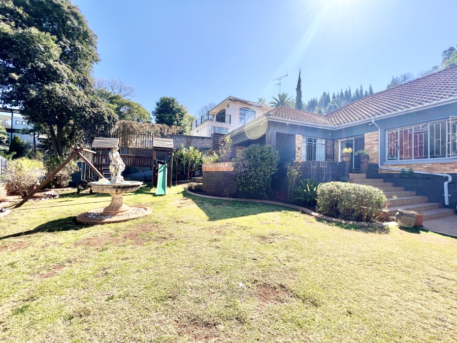 4 Bedroom Property for Sale in Cyrildene Gauteng