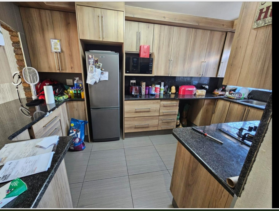 2 Bedroom Property for Sale in South Crest Gauteng