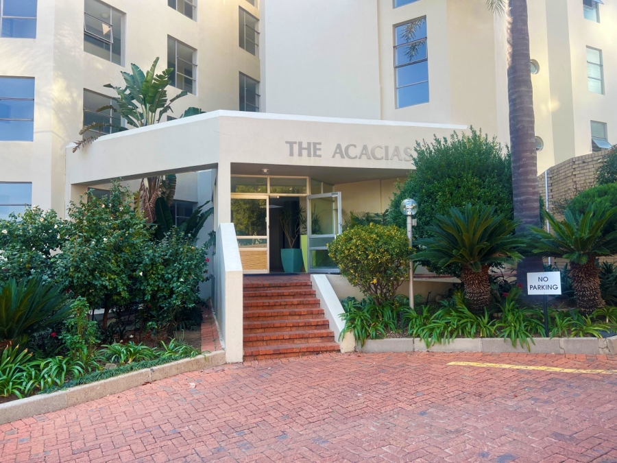 To Let 2 Bedroom Property for Rent in Sandhurst Gauteng