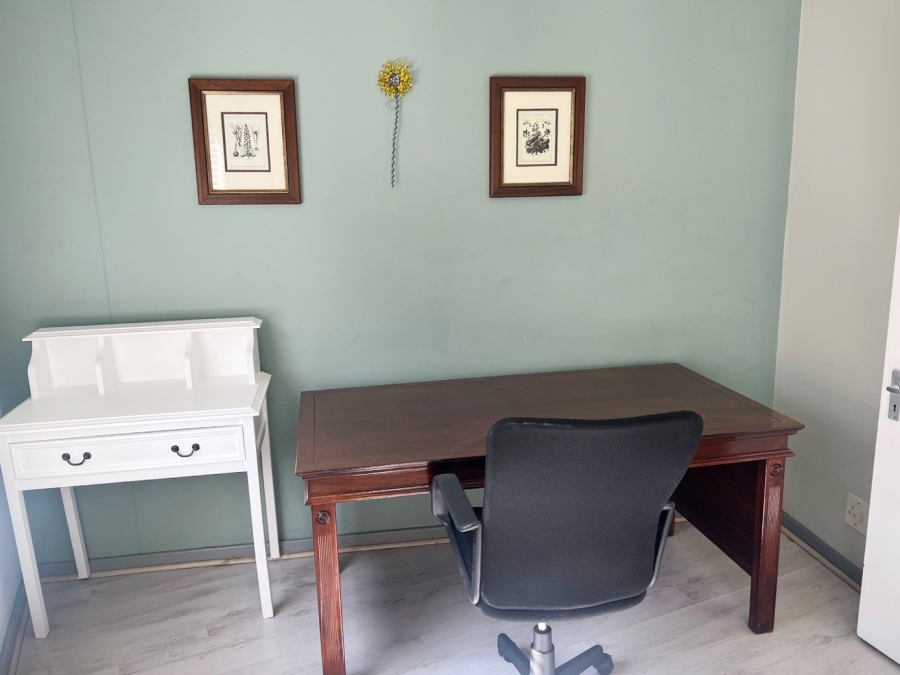 To Let 1 Bedroom Property for Rent in Sandhurst Gauteng