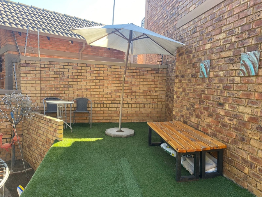 4 Bedroom Property for Sale in Meyersdal Gauteng