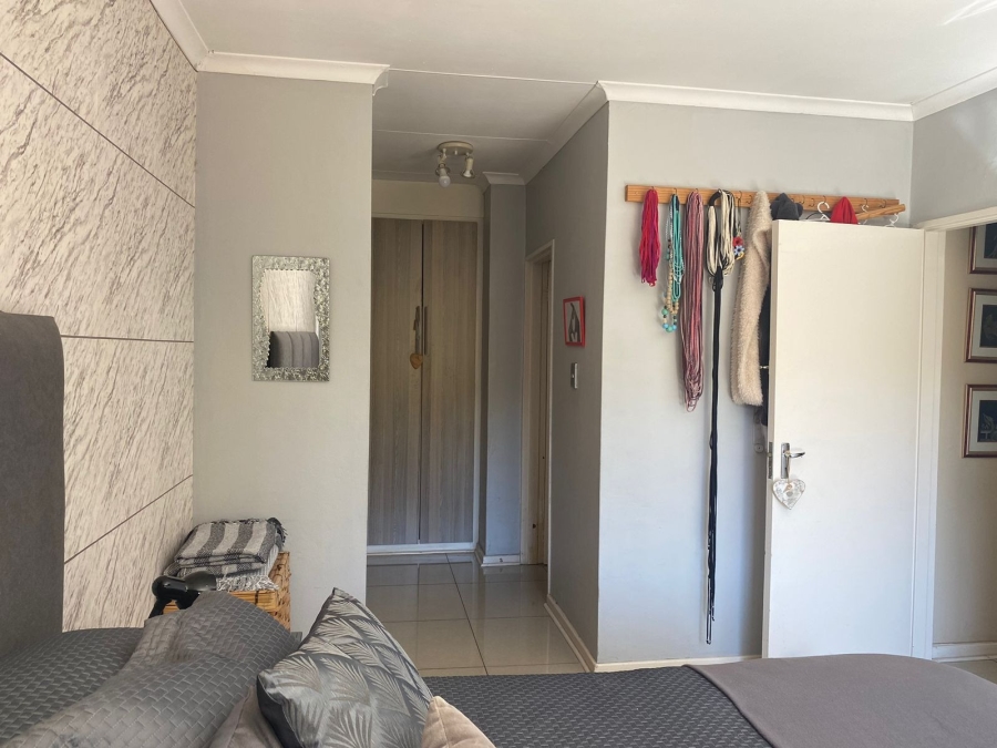 4 Bedroom Property for Sale in Meyersdal Gauteng