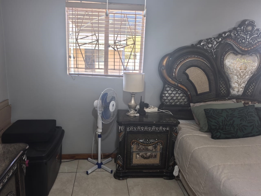 4 Bedroom Property for Sale in Witpoortjie Gauteng