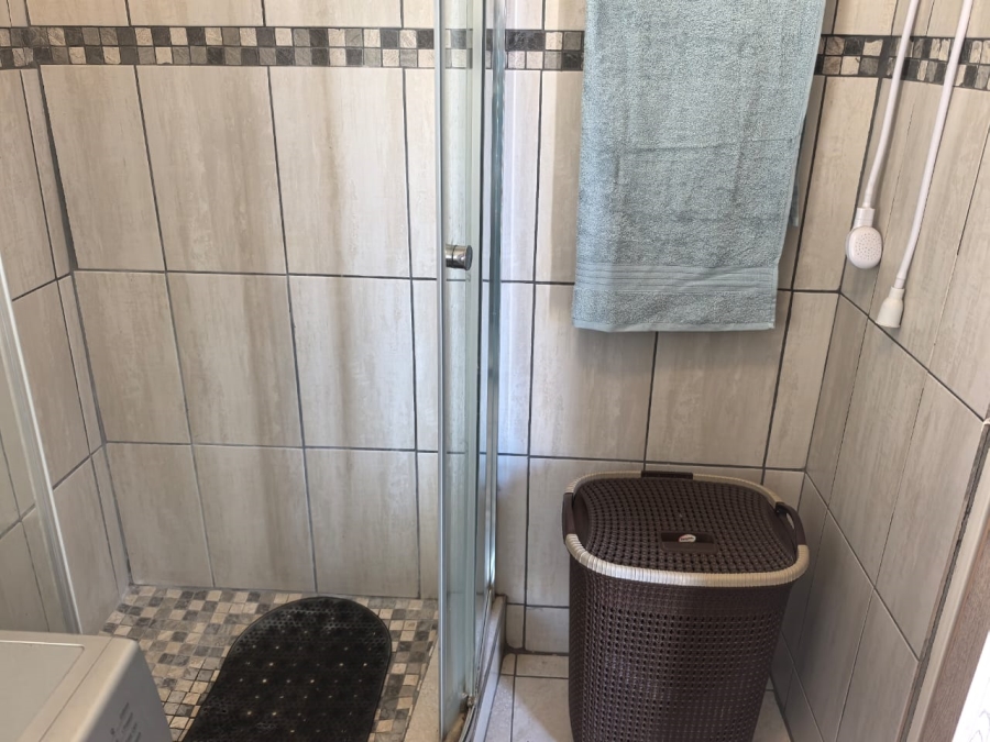 4 Bedroom Property for Sale in Witpoortjie Gauteng