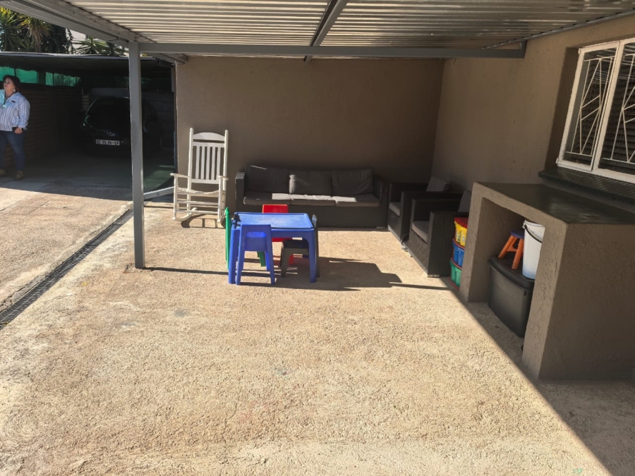 4 Bedroom Property for Sale in Witpoortjie Gauteng