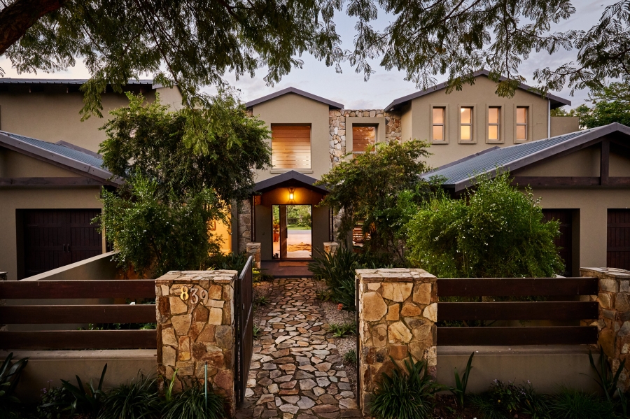 4 Bedroom Property for Sale in Waterfall Country Estate Gauteng