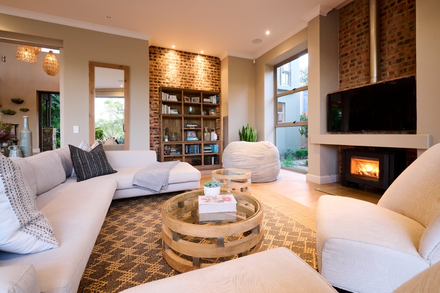 4 Bedroom Property for Sale in Waterfall Country Estate Gauteng