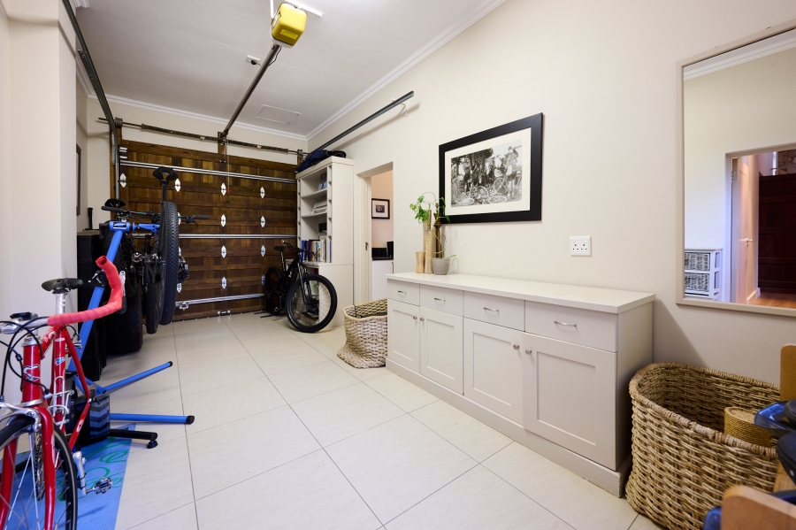 4 Bedroom Property for Sale in Waterfall Country Estate Gauteng