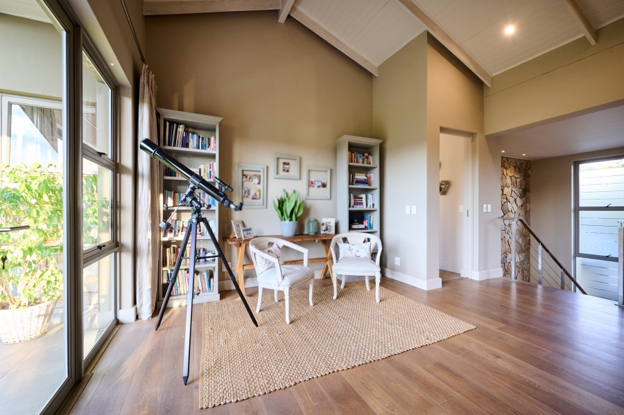 4 Bedroom Property for Sale in Waterfall Country Estate Gauteng