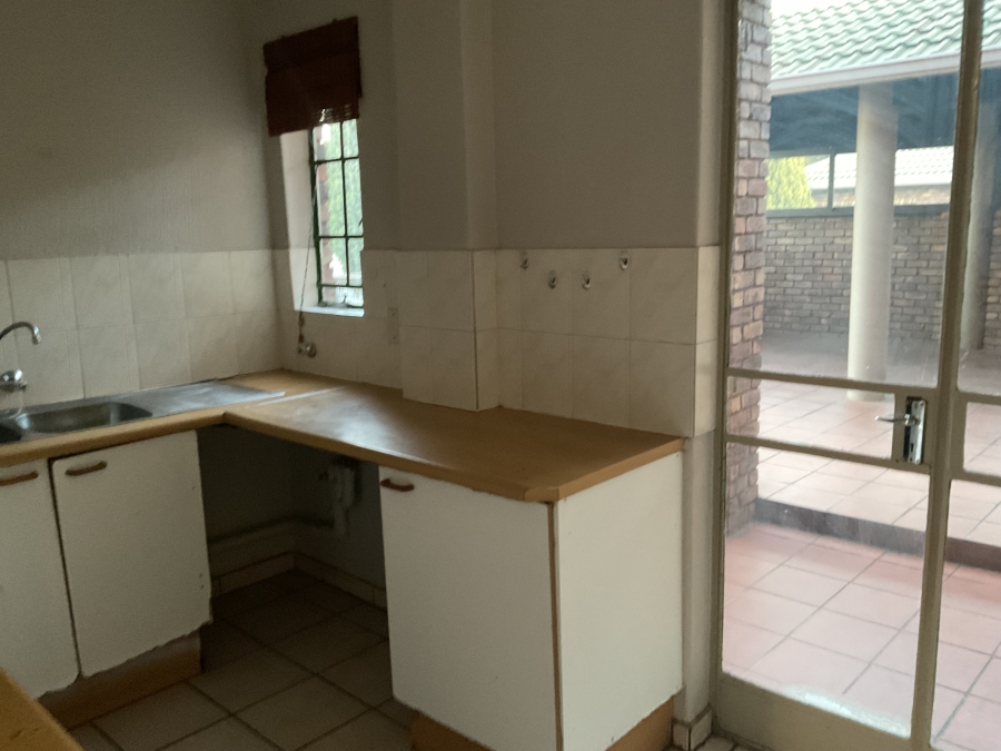3 Bedroom Property for Sale in Villieria Gauteng