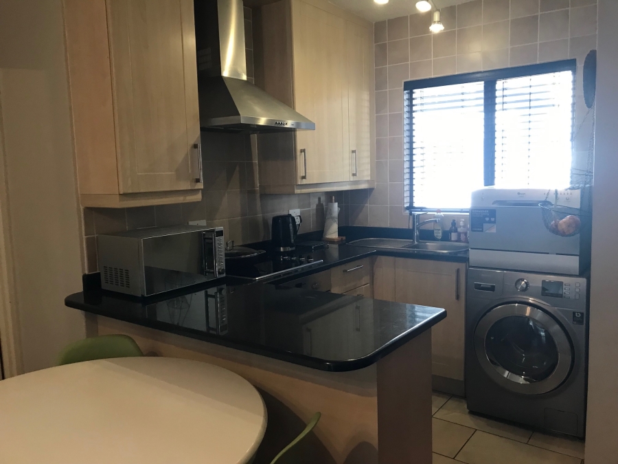 1 Bedroom Property for Sale in Melrose North Gauteng