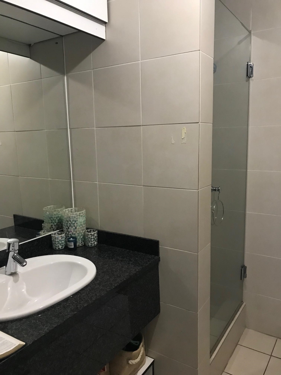1 Bedroom Property for Sale in Melrose North Gauteng