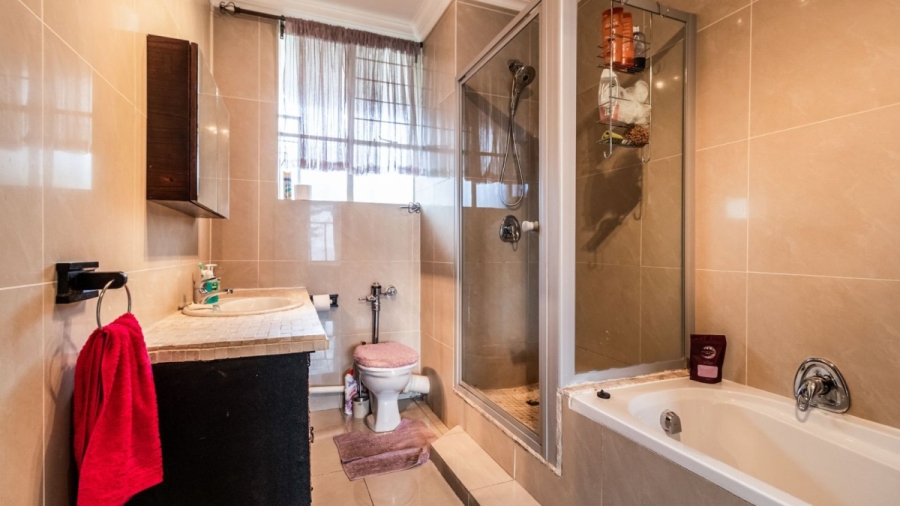 1 Bedroom Property for Sale in Bedford Gardens Gauteng