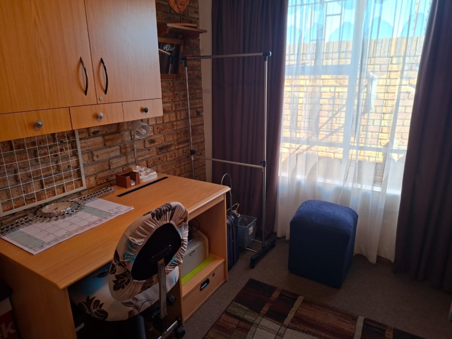 2 Bedroom Property for Sale in Quellerie Park Gauteng