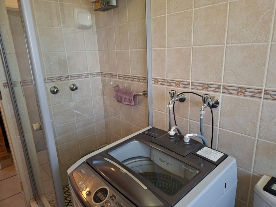 2 Bedroom Property for Sale in Quellerie Park Gauteng