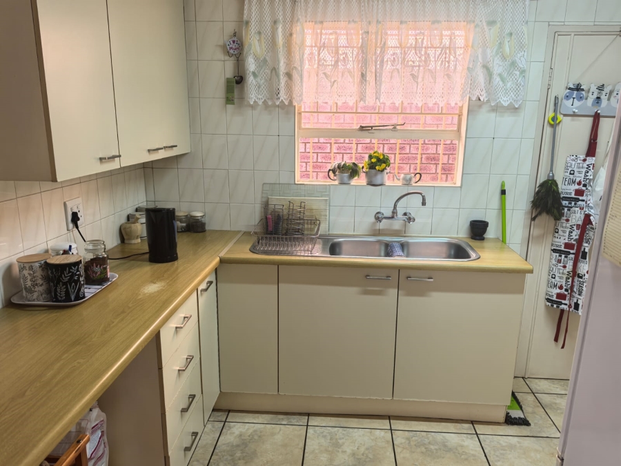 3 Bedroom Property for Sale in Roodekrans Gauteng