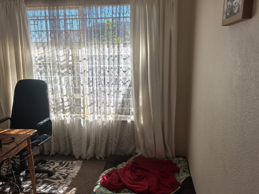 3 Bedroom Property for Sale in Roodekrans Gauteng