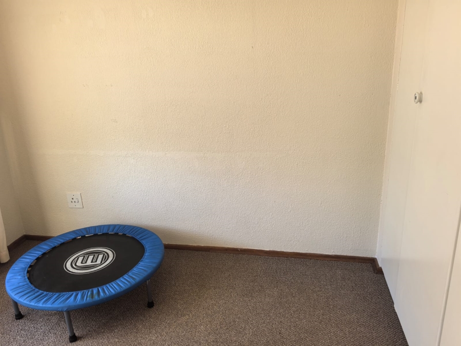 3 Bedroom Property for Sale in Roodekrans Gauteng
