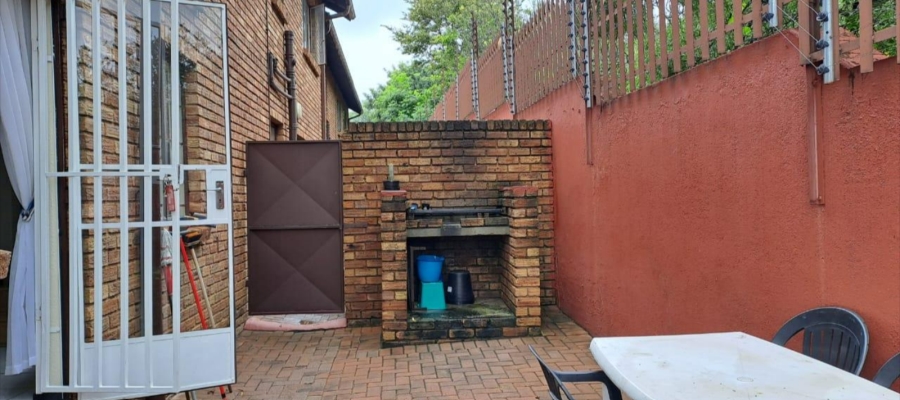 3 Bedroom Property for Sale in South Crest Gauteng