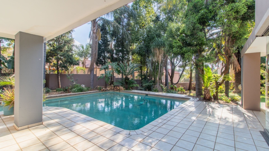 4 Bedroom Property for Sale in Bedfordview Gauteng