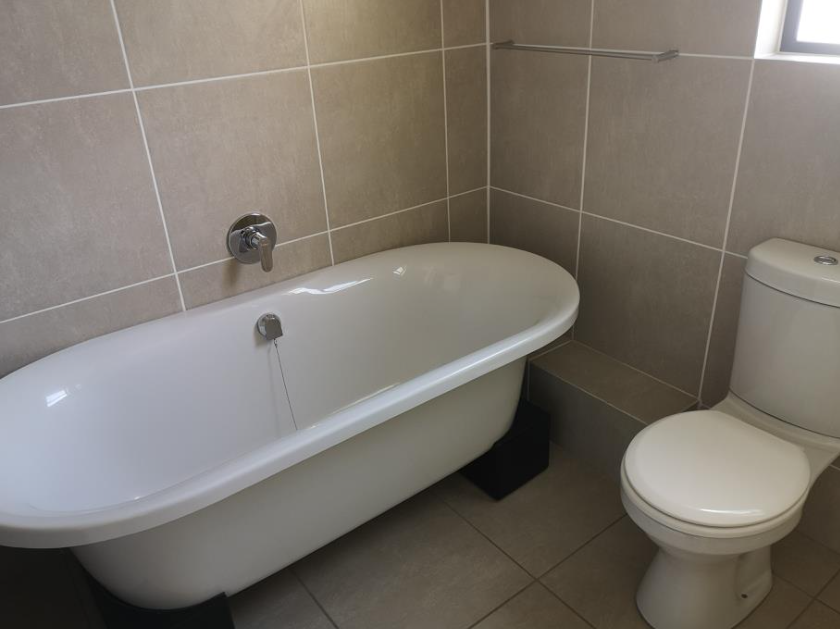 To Let 3 Bedroom Property for Rent in Olivedale Gauteng