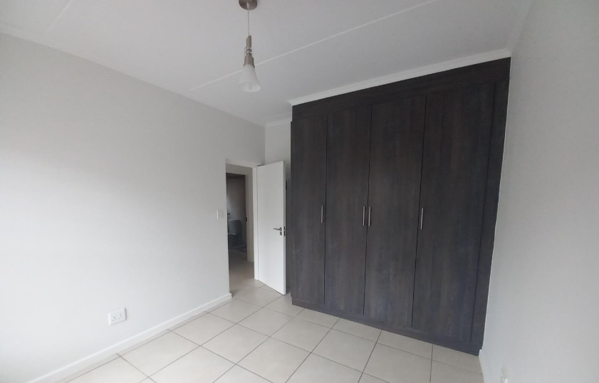 To Let 3 Bedroom Property for Rent in Olivedale Gauteng