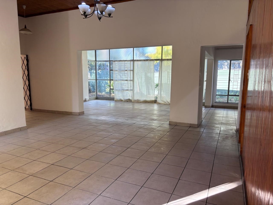 To Let 3 Bedroom Property for Rent in Kilner Park Gauteng