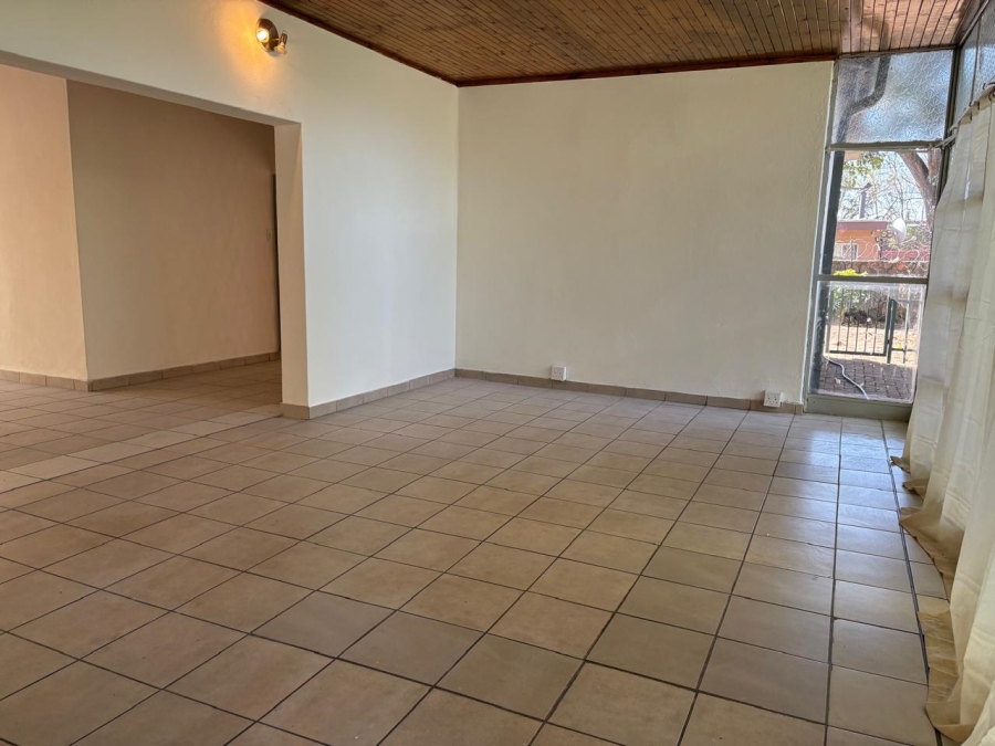 To Let 3 Bedroom Property for Rent in Kilner Park Gauteng