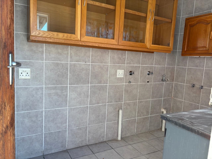 To Let 3 Bedroom Property for Rent in Kilner Park Gauteng