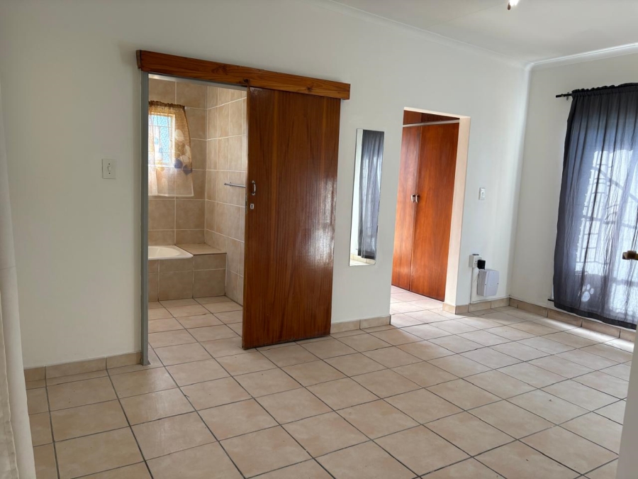 To Let 3 Bedroom Property for Rent in Kilner Park Gauteng