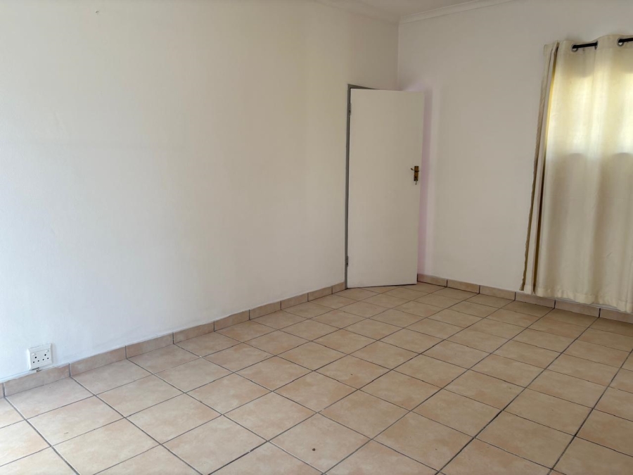 To Let 3 Bedroom Property for Rent in Kilner Park Gauteng
