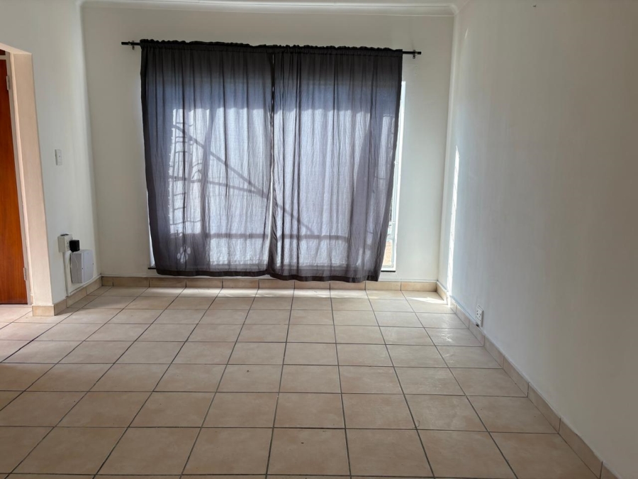 To Let 3 Bedroom Property for Rent in Kilner Park Gauteng