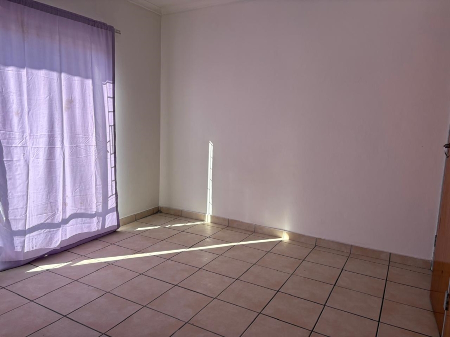 To Let 3 Bedroom Property for Rent in Kilner Park Gauteng