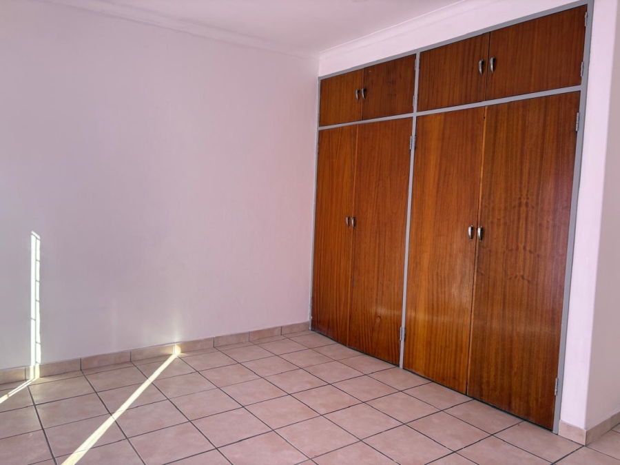 To Let 3 Bedroom Property for Rent in Kilner Park Gauteng
