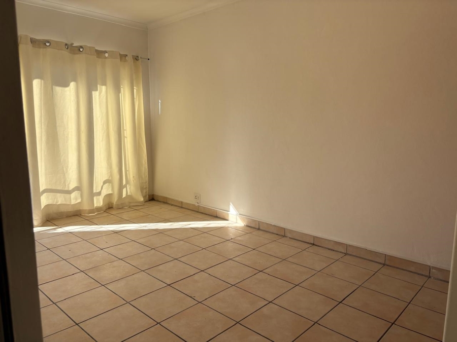To Let 3 Bedroom Property for Rent in Kilner Park Gauteng