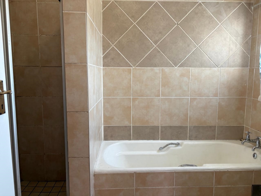 To Let 3 Bedroom Property for Rent in Kilner Park Gauteng