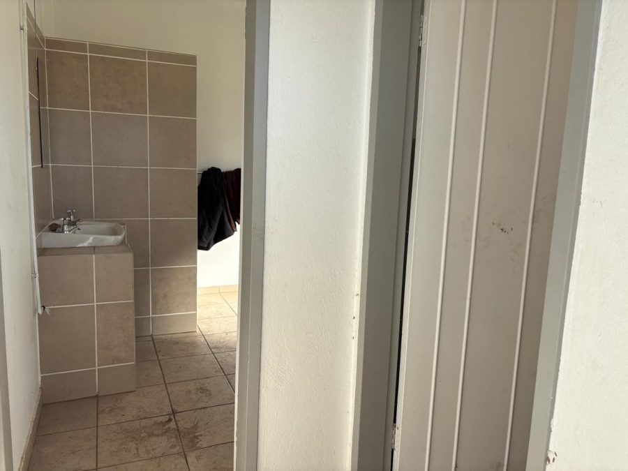 To Let 3 Bedroom Property for Rent in Kilner Park Gauteng