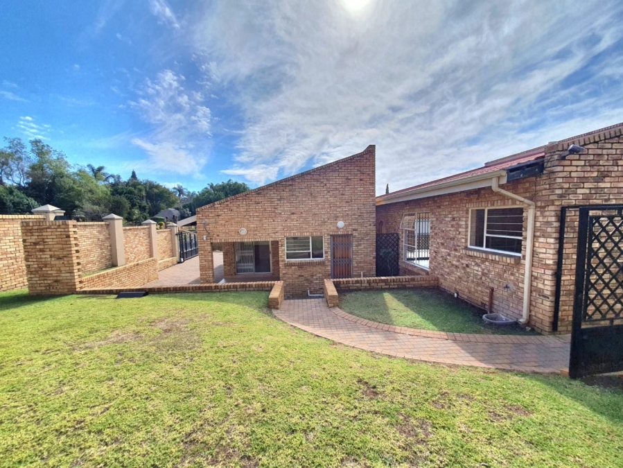 4 Bedroom Property for Sale in Noordheuwel Gauteng
