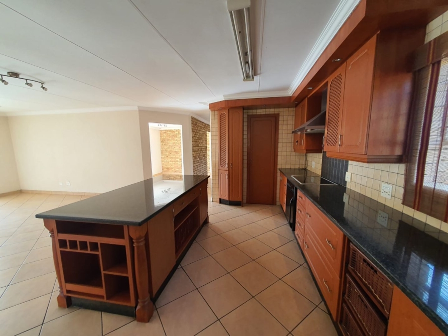 4 Bedroom Property for Sale in Noordheuwel Gauteng