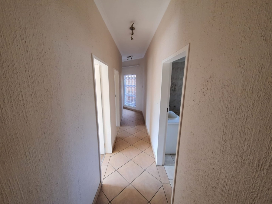 4 Bedroom Property for Sale in Noordheuwel Gauteng