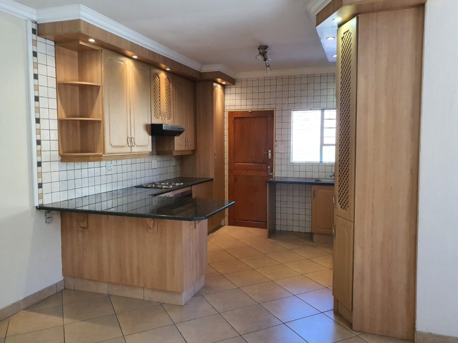 4 Bedroom Property for Sale in Noordheuwel Gauteng