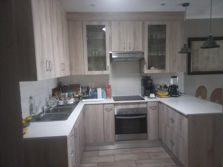 2 Bedroom Property for Sale in Wingate Park Gauteng