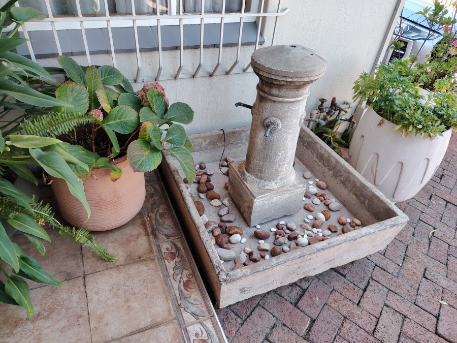2 Bedroom Property for Sale in Wingate Park Gauteng