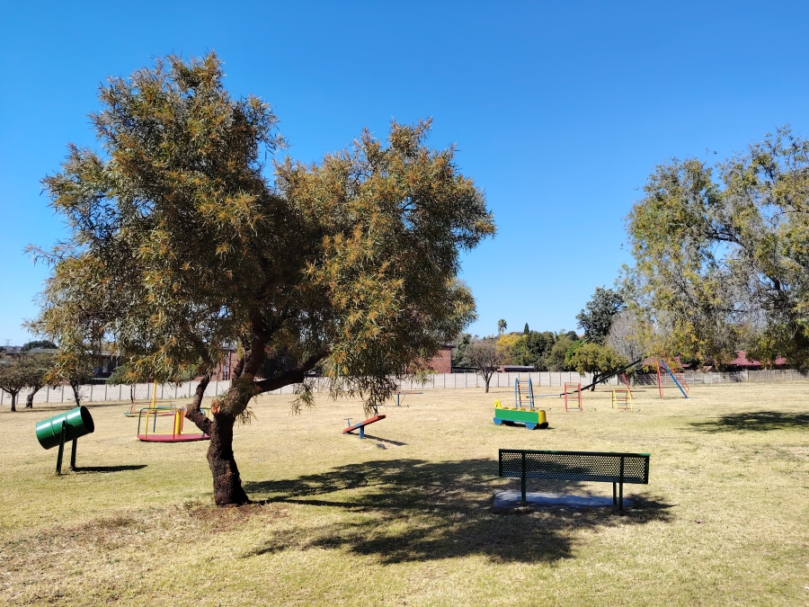 2 Bedroom Property for Sale in Wingate Park Gauteng
