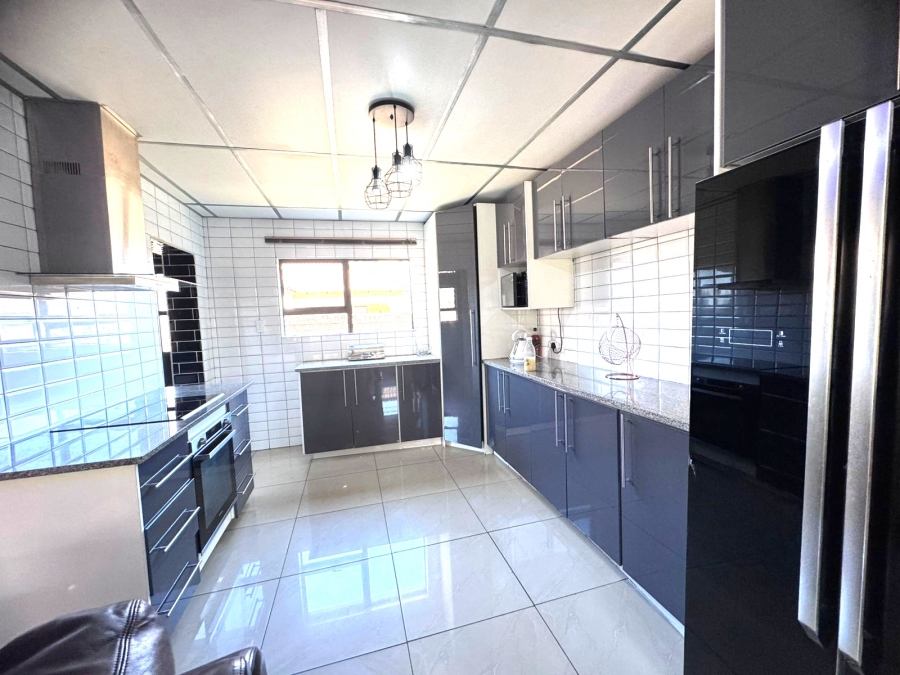 3 Bedroom Property for Sale in Parkrand Gauteng